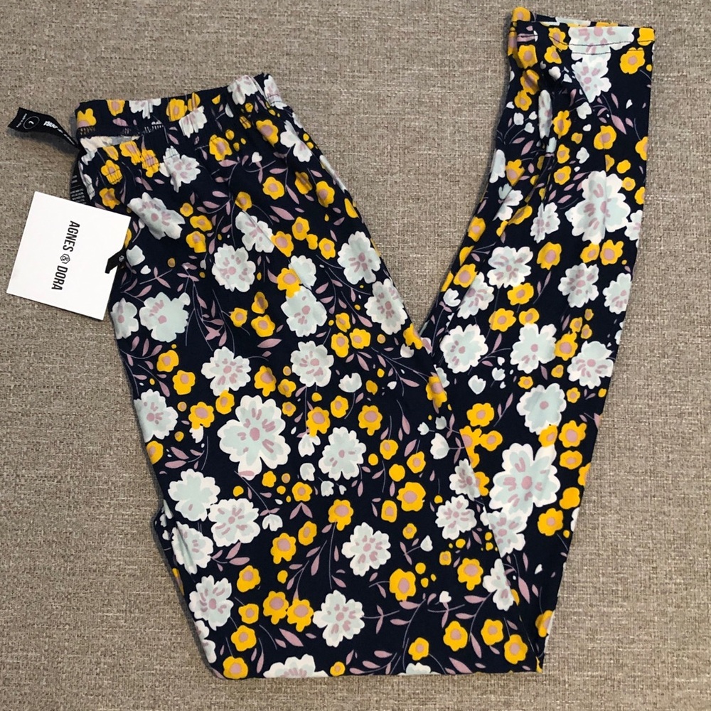 Agnes & Dora NWT Leggings Blue Floral L